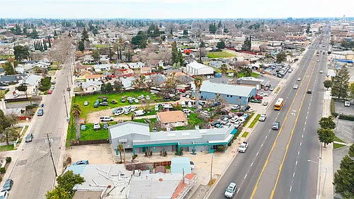 1016 N Golden State Blvd #A Photo 1