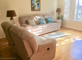 431 Sophee Ln, Lakewood, NJ