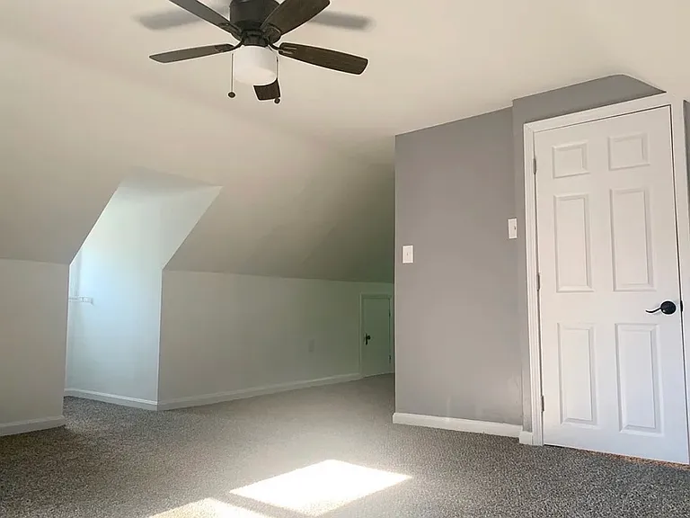 21302 Gardenview Dr — Photo 11