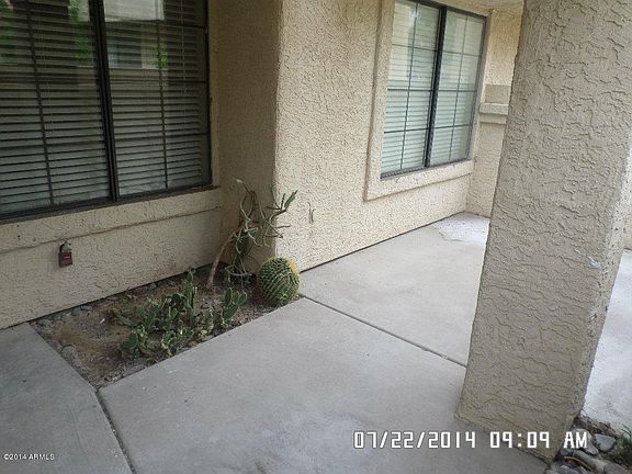 3rd image of 925 N College Ave