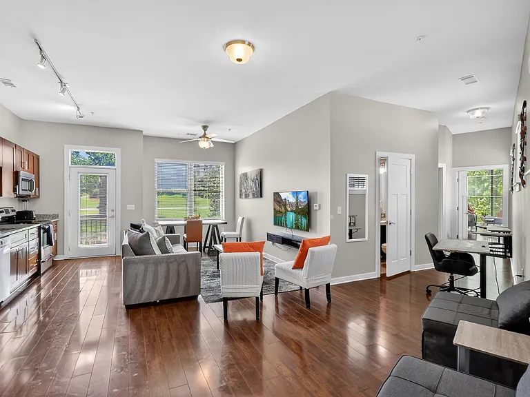 1700 Belcourt Ave #205 — Photo 27