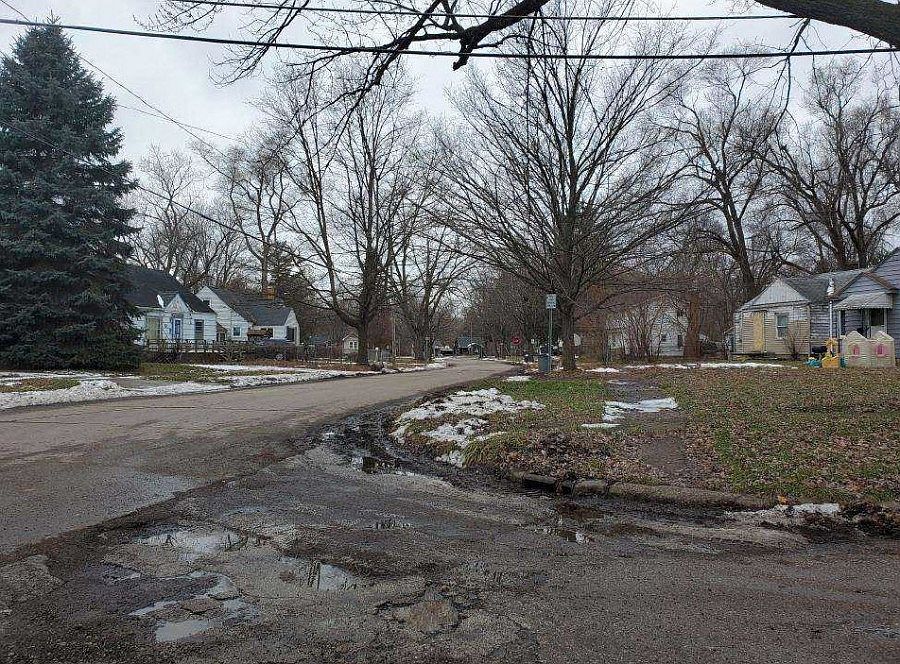 2nd image of 2521 Churchill Ave