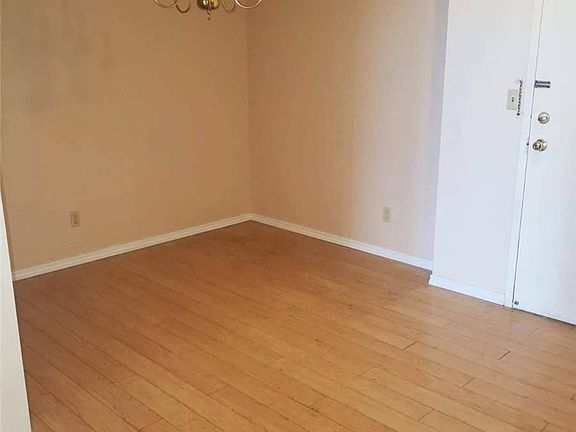 2nd image of 55 Bamburgh Cir #1613
