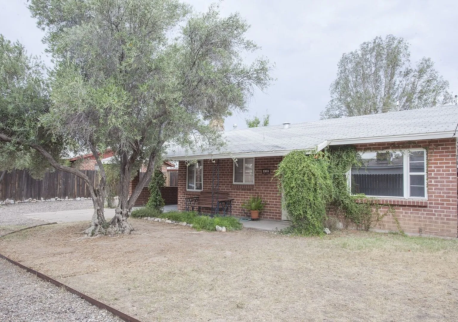 2 bedroom, 1 bath — Photo 3