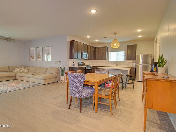 5th image of 180 W KEY WEST Drive