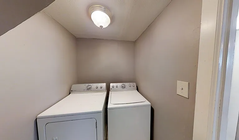 101 Lorraine Ave — Photo 12
