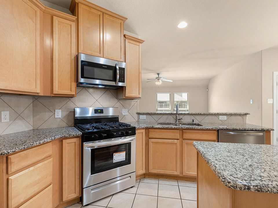1st image of 3816 Fordham St