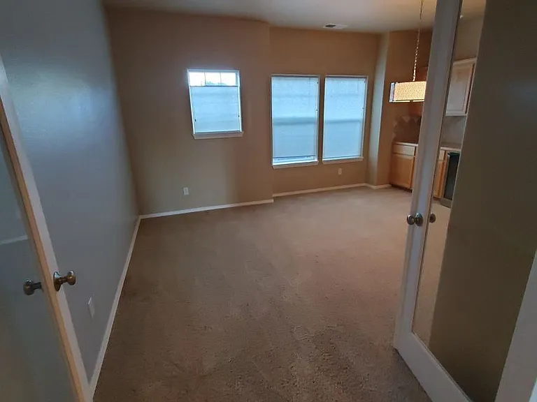 5991 Blue River Dr SE — Photo 7