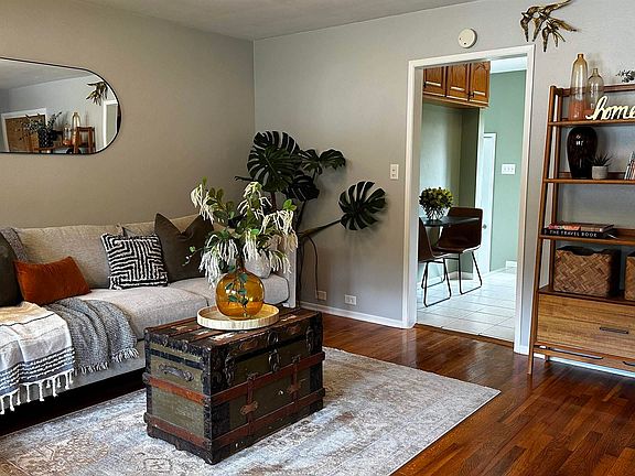 5th image of 606 N 11th St