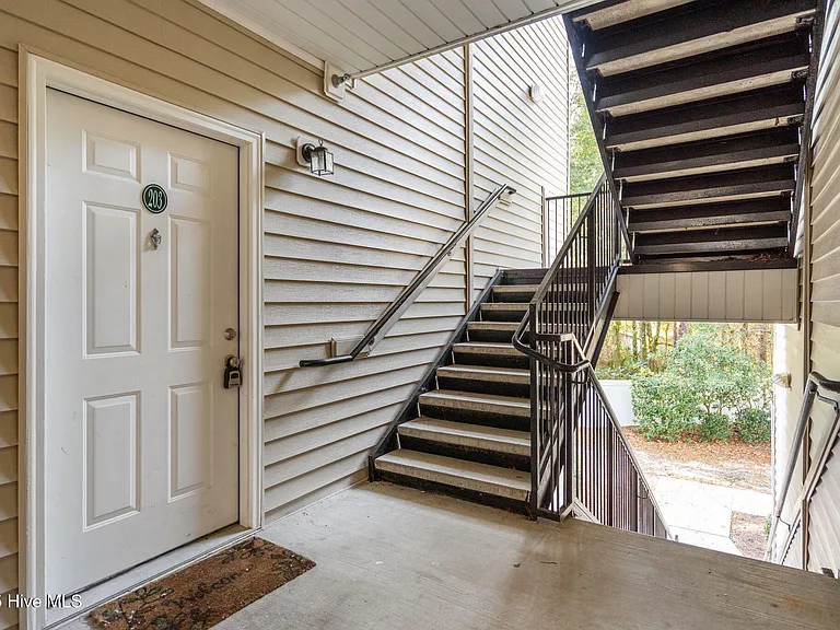 1505 Cadfel Ct #203 — Photo 6