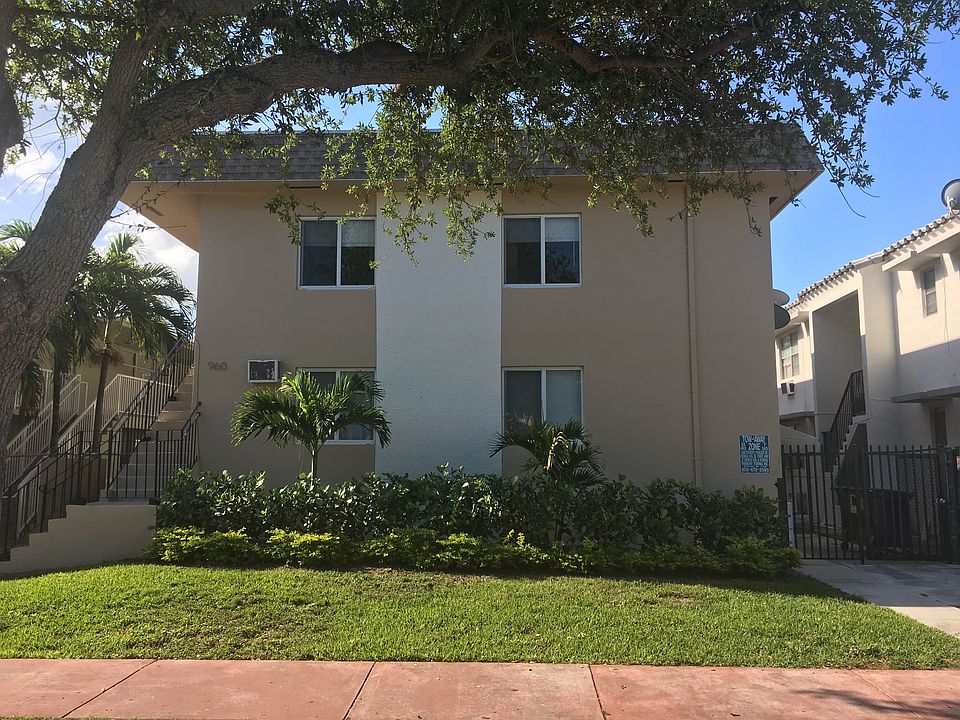1st image of 960 Biarritz Dr APT 13