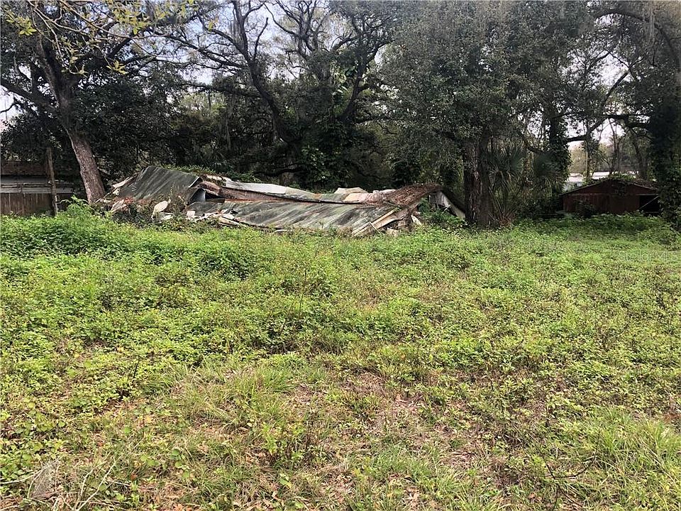 1st image of 3490 Crest Ln