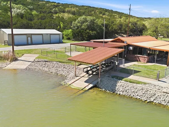 4513 Chapel Rd, Graham, TX 76450