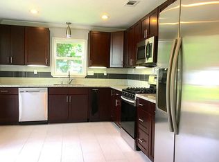 7433 W Lambuth Ln, Deer Park, TX 77536