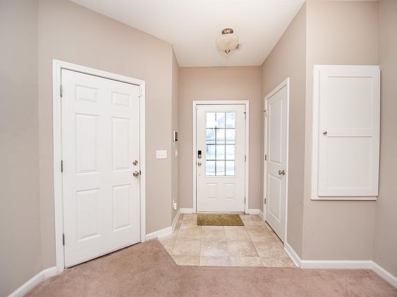 2nd image of 279 Stonewood Crossing Dr