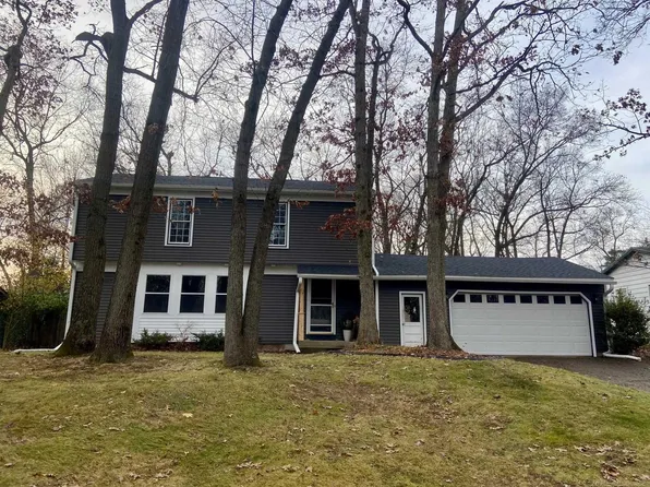 1475 Baywicke Dr SE, Lowell, MI 49331