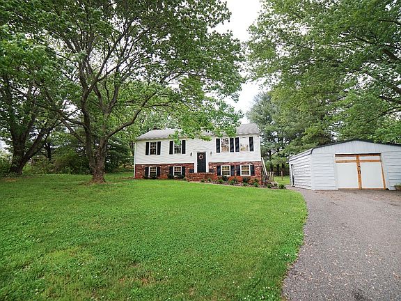 5th image of 105 N Lindale Ct