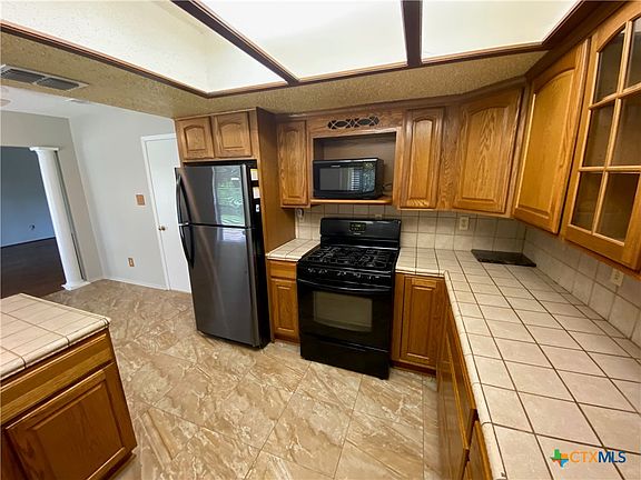 5th image of 1505 Mockingbird Dr
