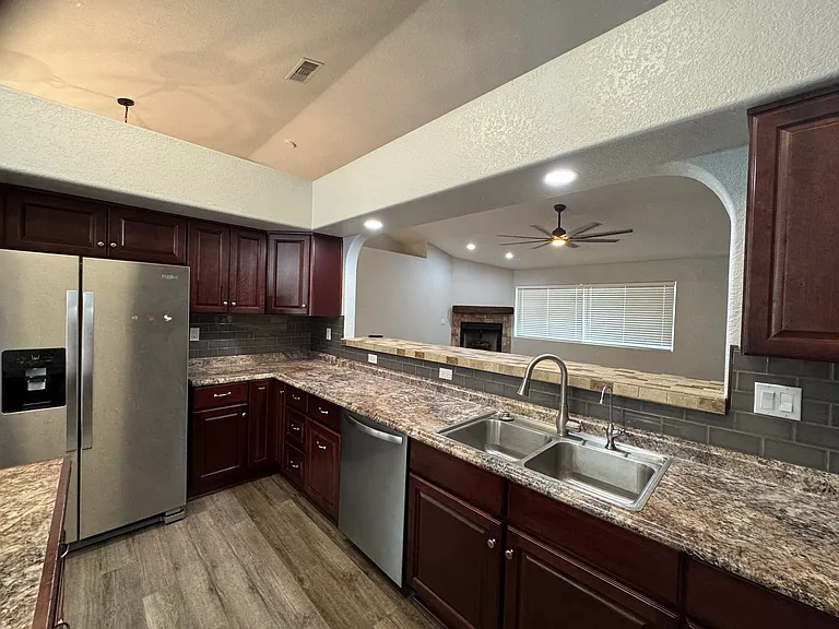 2064 E Desert Palms Dr — Photo 20
