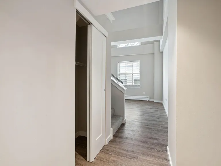 875 Sansom St #Penthouse 103 — Photo 7