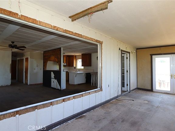 5th image of 3971 Villa Ave