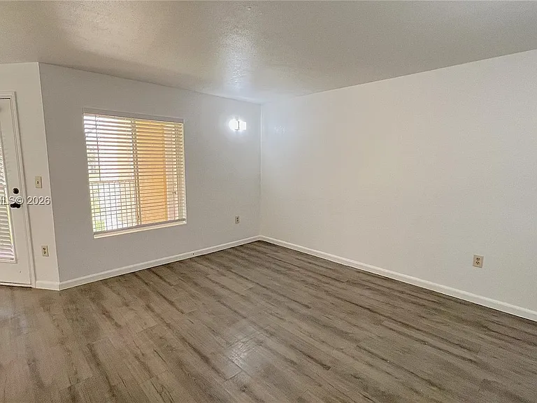 2485 NW 33rd St #1610 — Photo 5