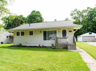 2409 Dawn St, Jackson, MI 49203