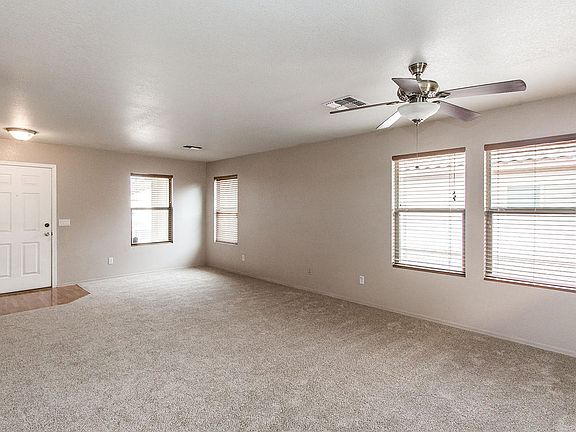 3rd image of 587 W Gabrilla Ct