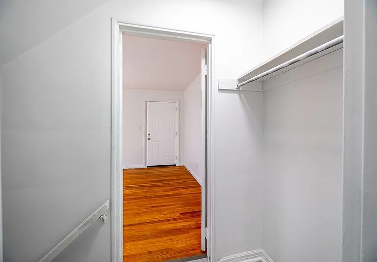 2912 Ruhl Ave — Photo 13