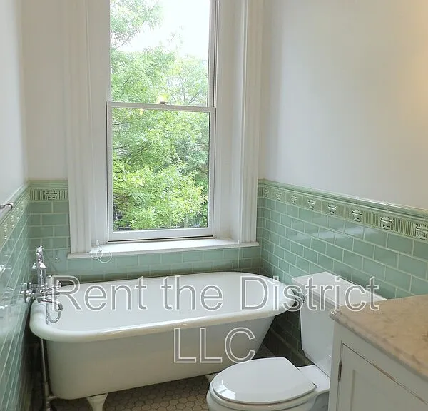 1130 5th St NW #3 — Photo 14