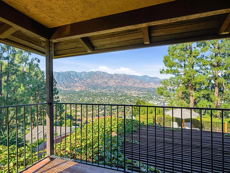 290 Saint Katherine La Canada — Photo 36