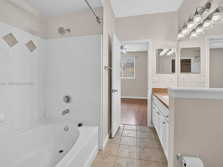 2024 Alta Meadows Ln #807 — Photo 22
