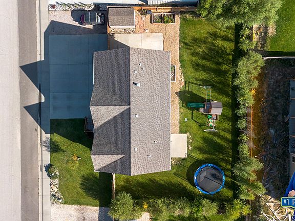 3rd image of 375 Williams Way