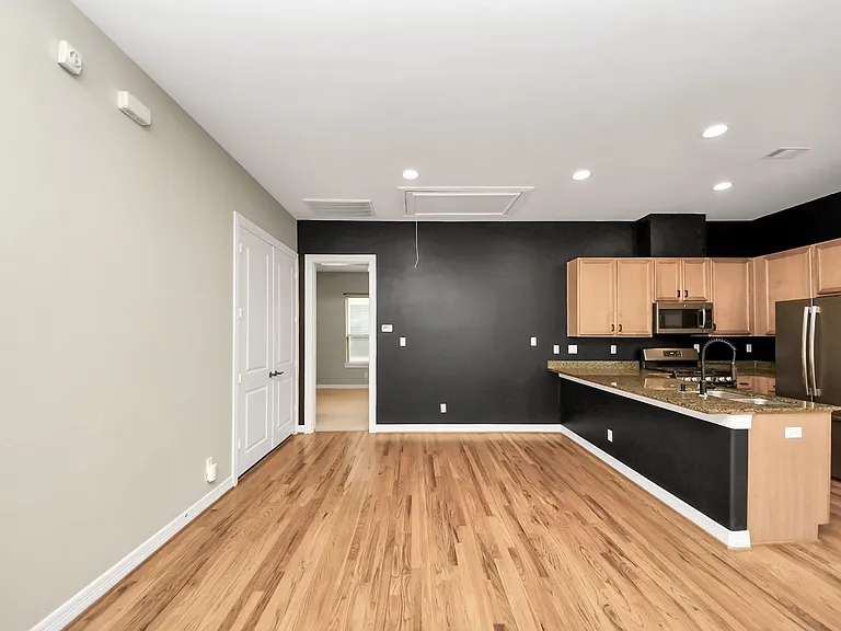 3813 Centerplaza Dr — Photo 14