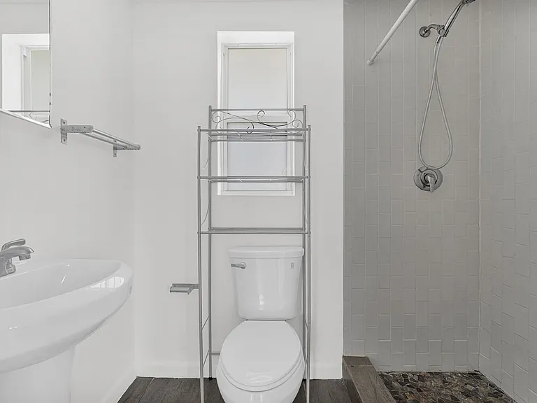 529 NW 88th St #3 — Photo 13