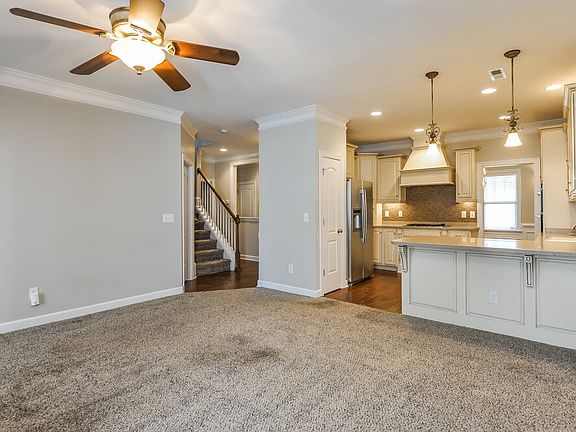 2nd image of 205 Summerwind Plantation Dr