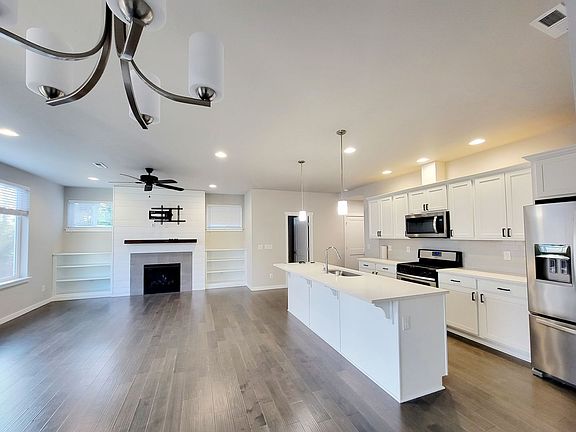 4th image of 6511 Foxtail Pl NW