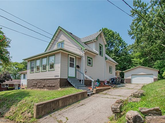 2nd image of 1043 Silvercrest Ave