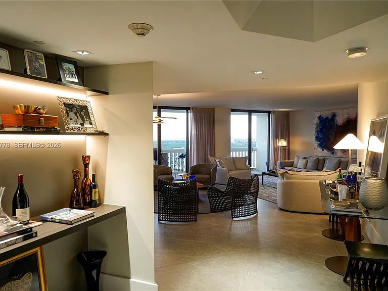 2000 Island Blvd #2404 — Photo 32