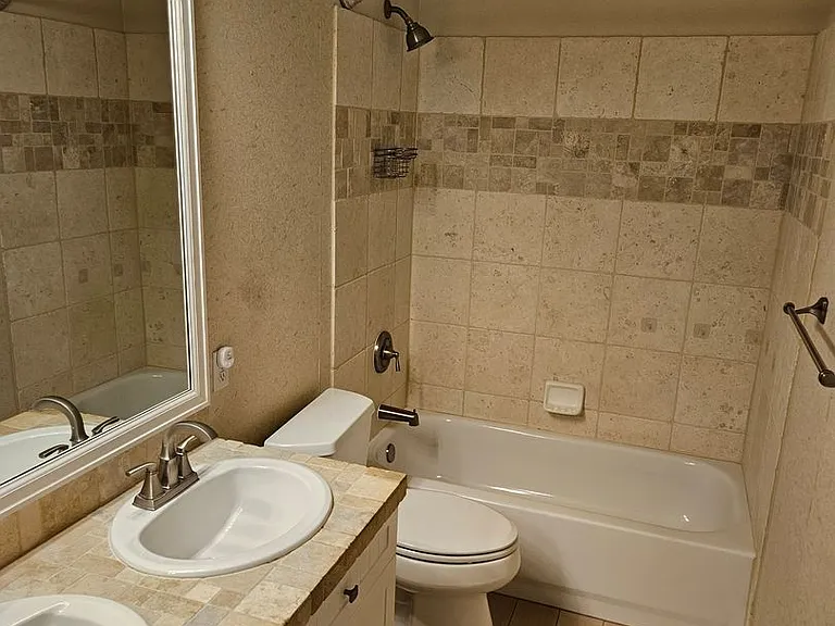 6686 Solana Dr — Photo 14
