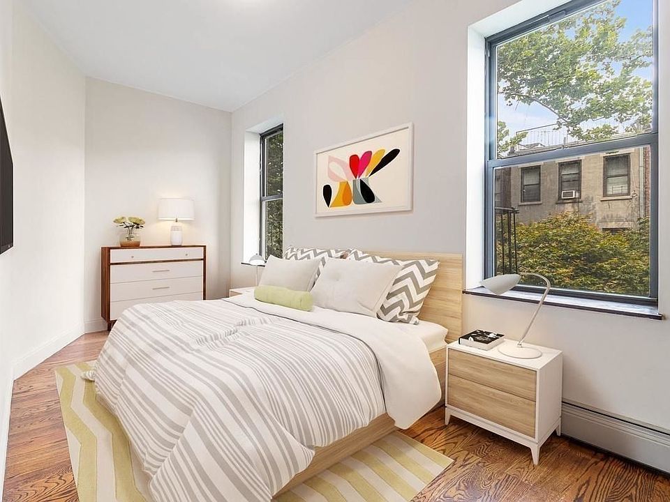 2nd image of 213 W 135th St #3BB
