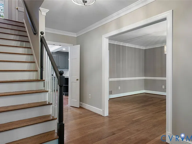 9900 Kingsbridge Rd — Photo 5