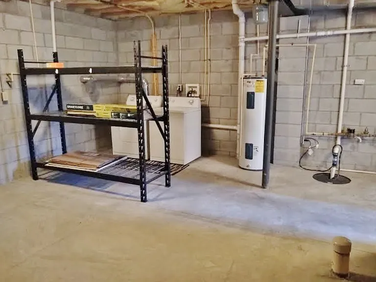 1283 Wanda Dr — Photo 32