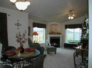 8401 Tucker Dr, Pasco, WA 99301