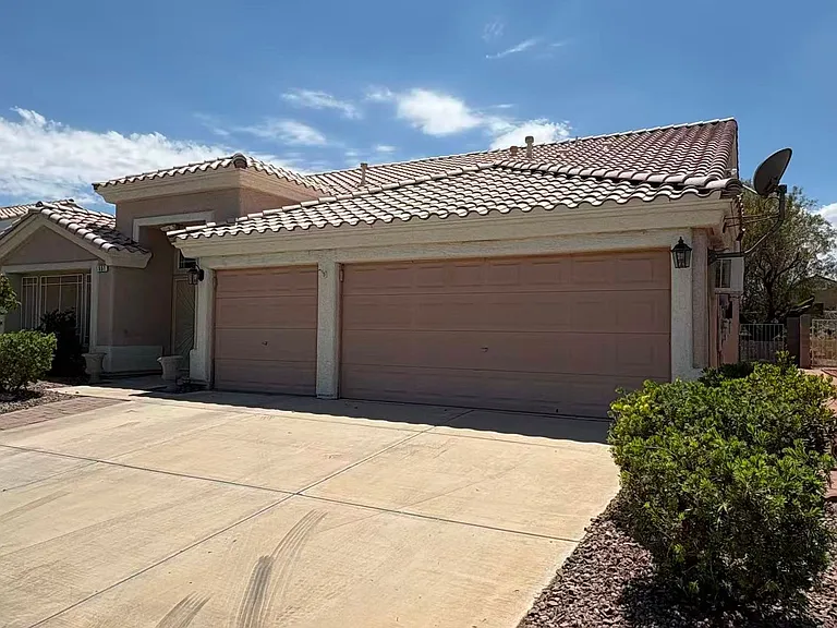 551 Duran St — Photo 3