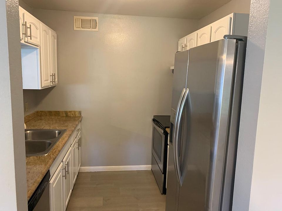1st image of 3640 Fish Hook Ln APT 1C