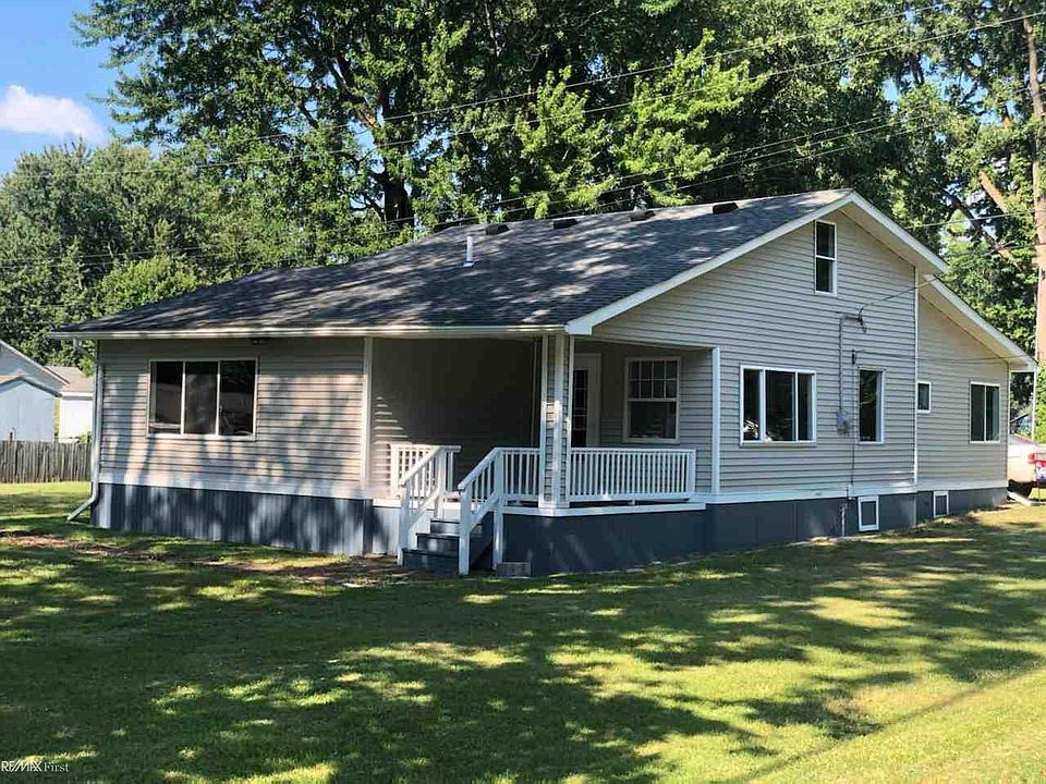 1st image of 9391 Island Dr