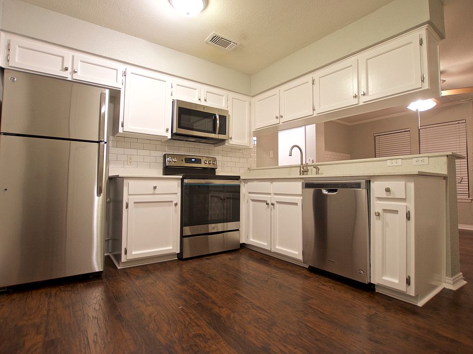 1st image of 5608 Cougar Dr APT 210