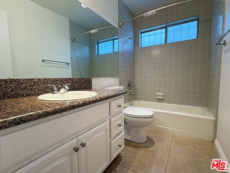870 Figueroa Ter #1 — Photo 27