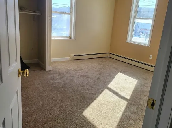 2 Central Ave #2, Norwich, CT 06360